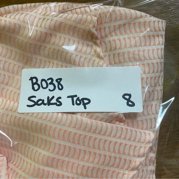 Saks Fifth Avenue Button Down Blouse Sz 8 Pink - Picture 13 of 13